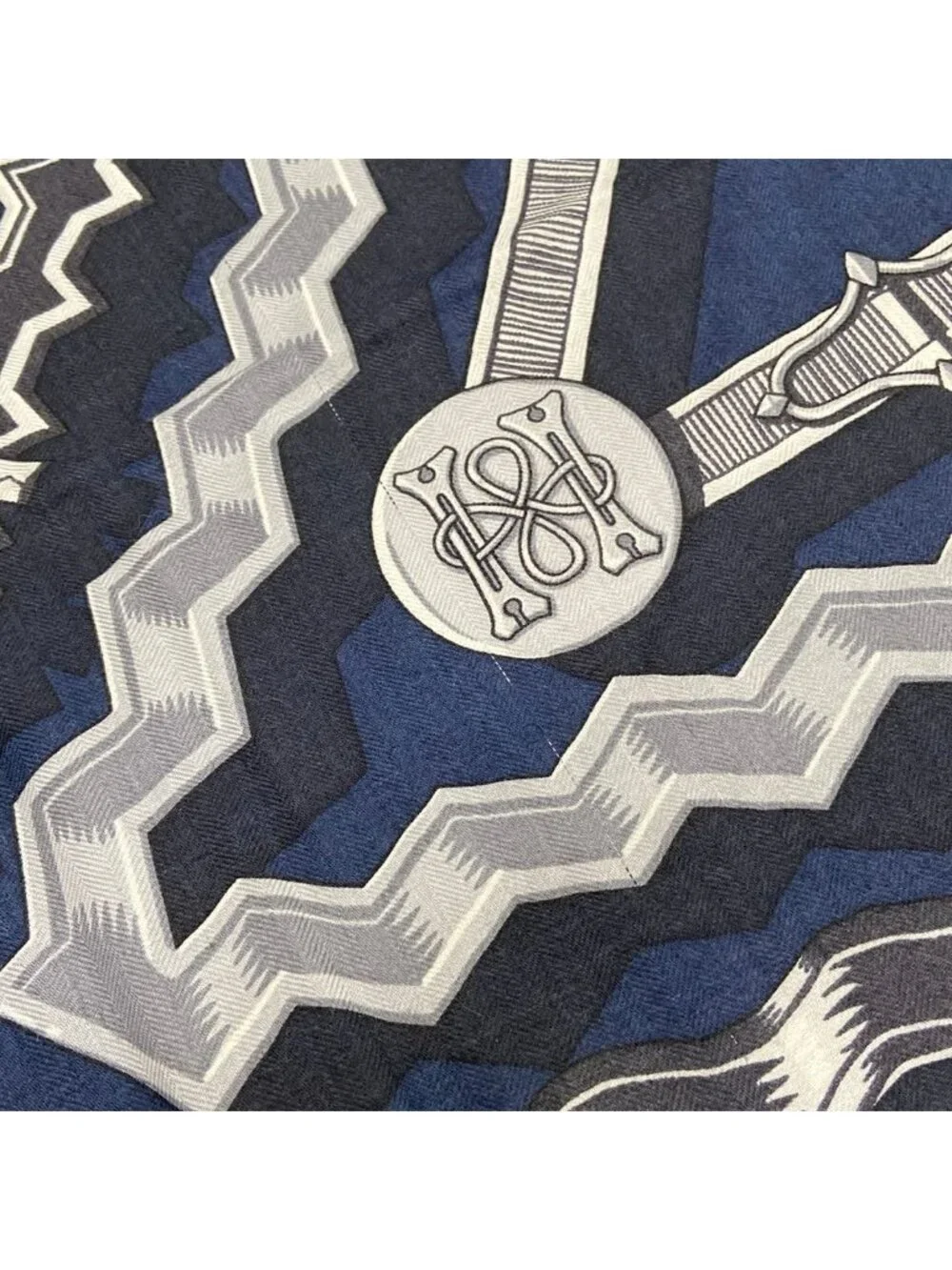 Hermes Shawl Carre 100 Blue Marine Griffonse Gray le 24 Brides Et Chaines Scarf